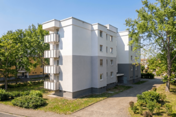 Frisch sanierte 3 Zimmer Wohnung in zentraler Lage in Bischofsheim, Rheinstraße 59, 65474 Bischofsheim